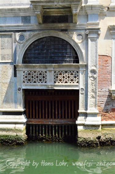 We explore Venice, DSE_8496_b_H490